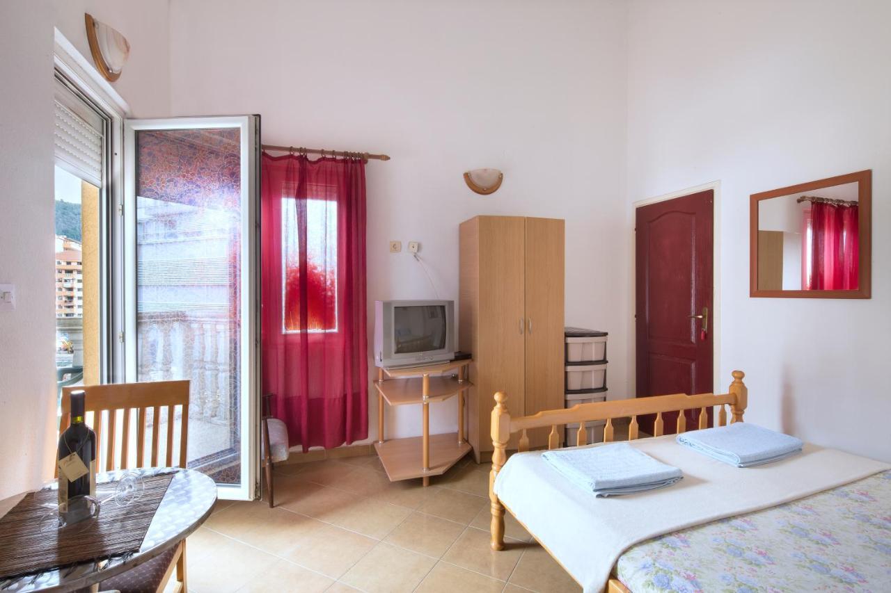Apartments Antic Budva Luaran gambar
