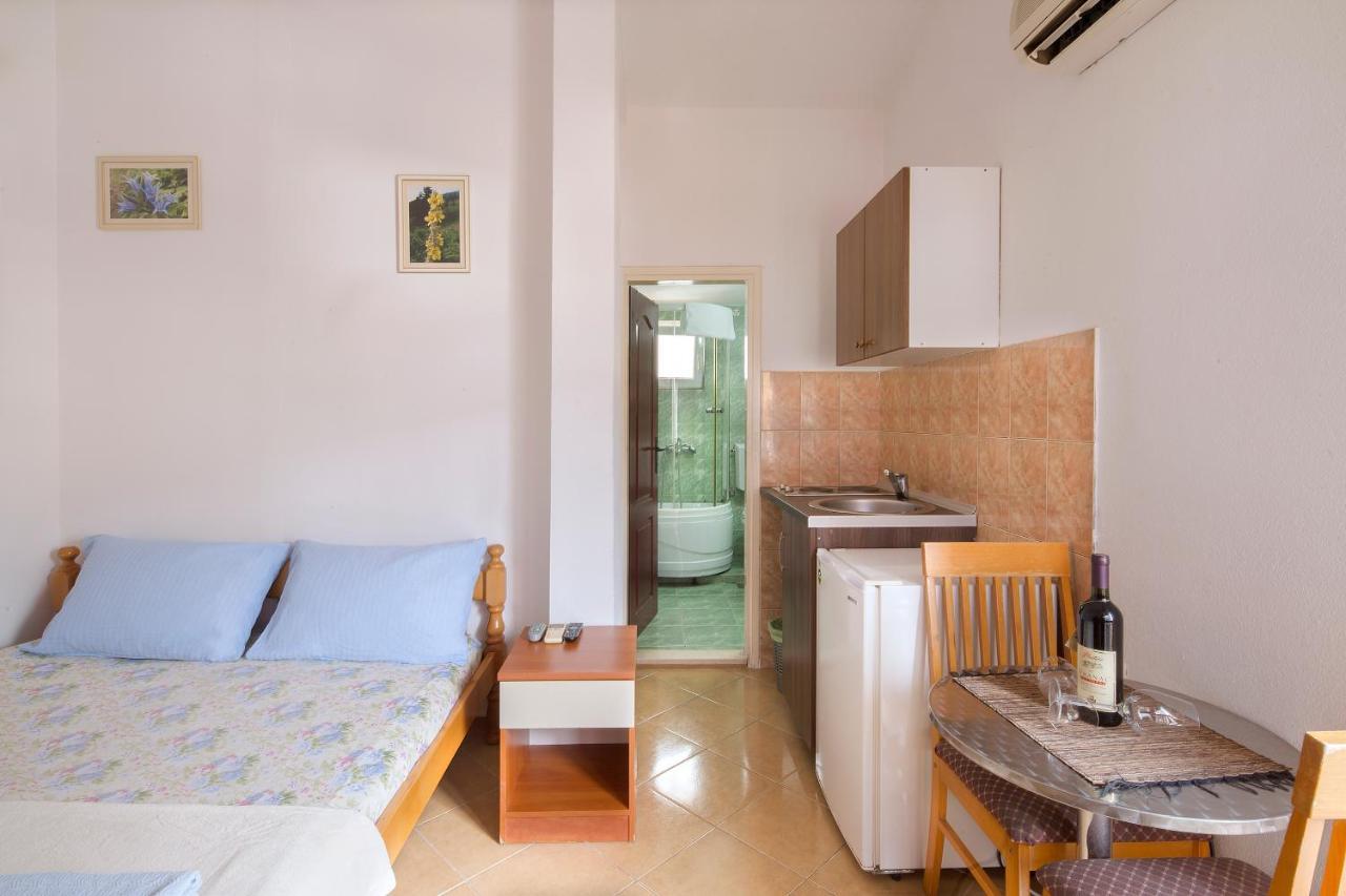 Apartments Antic Budva Luaran gambar