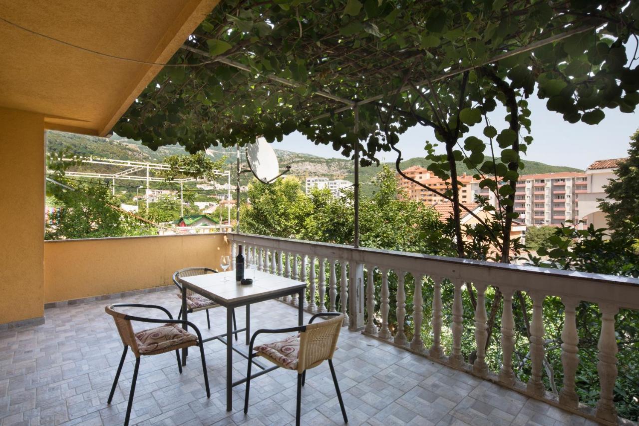 Apartments Antic Budva Bilik gambar
